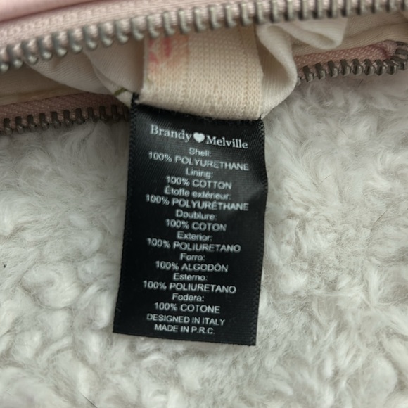 Brandy Melville Small Baby Pink Handbag - Picture 10 of 10